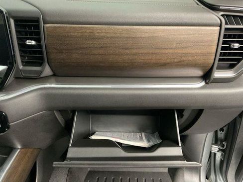 Certified 2025 Chevrolet Silverado 1500 High Country w/ Technology Package AWD/4WD image 32