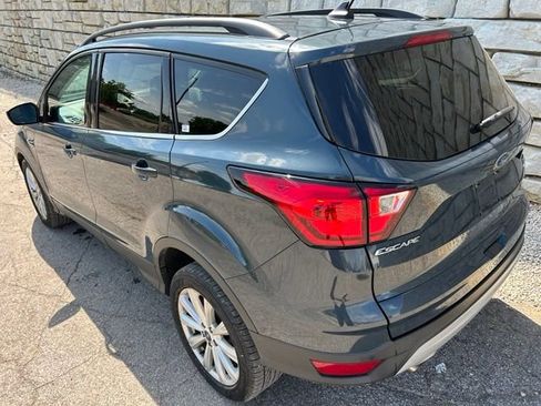 Used 2019 Ford Escape SEL FWD image 4