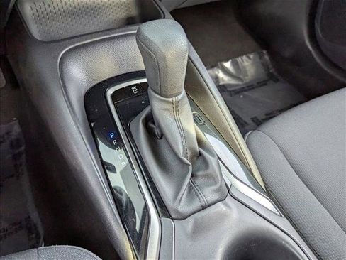 Used 2025 Toyota Corolla LE image 12