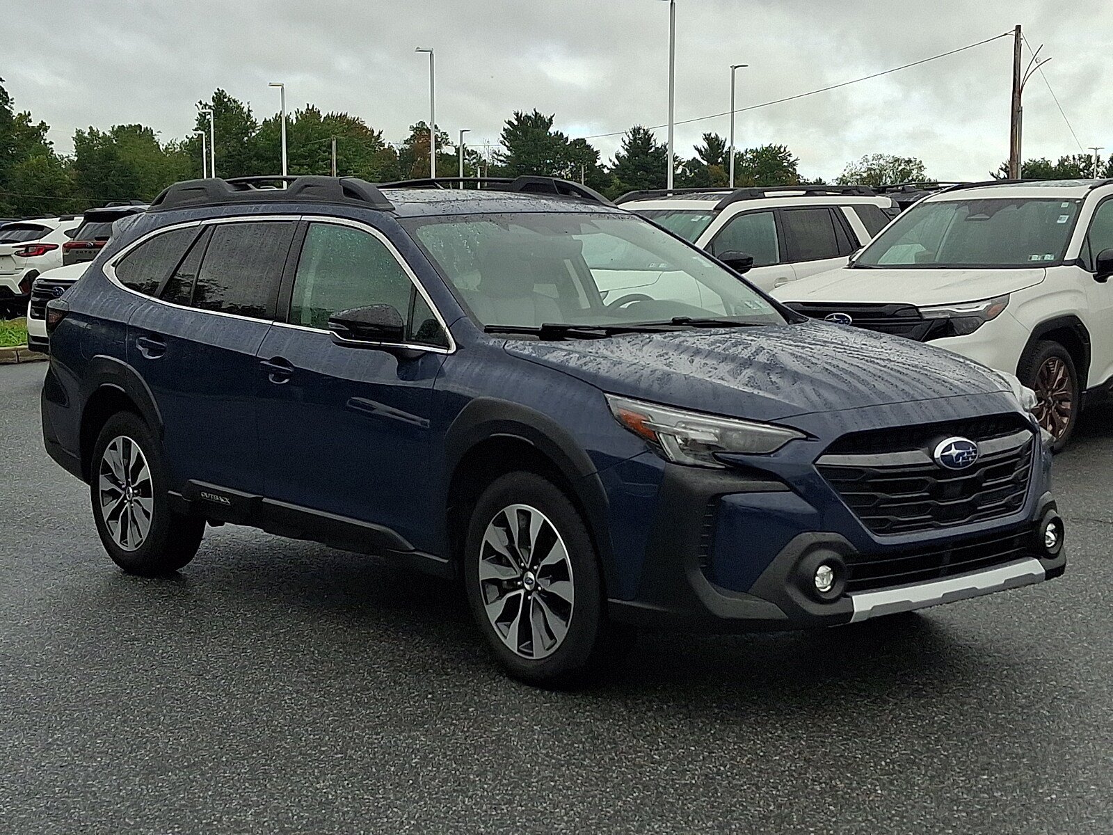 Certified 2025 Subaru Outback Limited AWD/4WD image 3