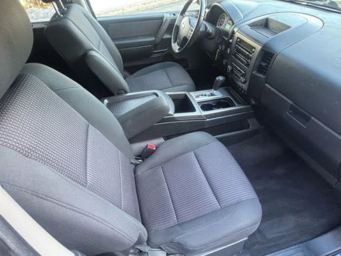 Used 2012 Nissan Titan SV w/ SV Value Truck Pkg AWD/4WD image 19