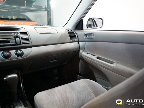 Used 2003 Toyota Camry LE FWD image 19
