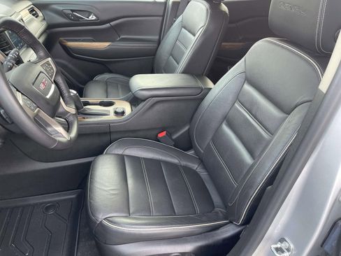 Used 2017 GMC Acadia Denali w/ Technology Package image 33