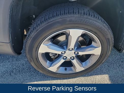 Used 2024 Jeep Grand Cherokee L Limited w/ Trailer Tow Package image 8