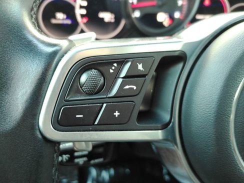 Used 2020 Porsche Cayenne AWD/4WD image 39
