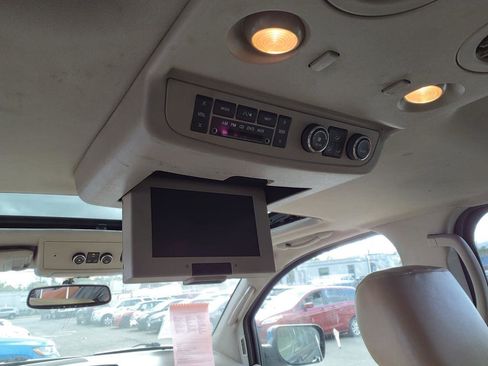 Used 2012 Nissan Armada Platinum image 14