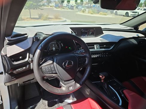 Used 2019 Lexus UX 250h F Sport w/ F Sport Premium Package AWD/4WD image 11