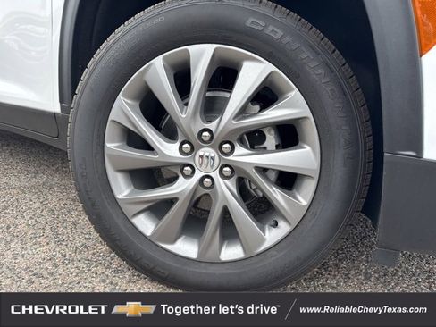 Used 2025 Buick Enclave Preferred image 34