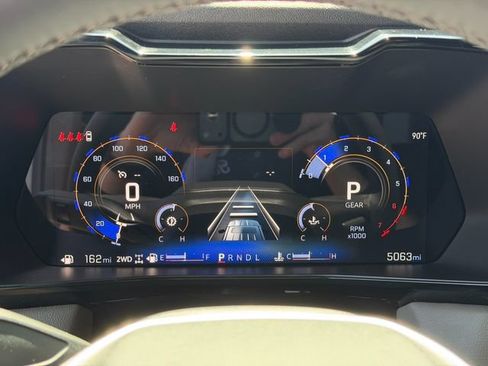 Used 2025 Chevrolet Colorado ZR2 w/ Technology Package AWD/4WD image 50