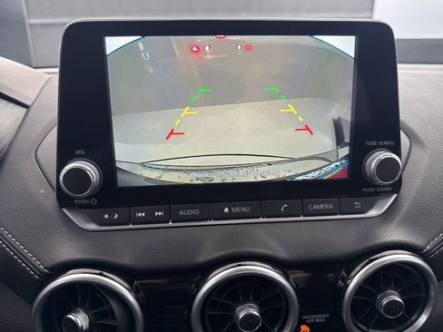 Used 2025 Nissan Sentra SV image 17