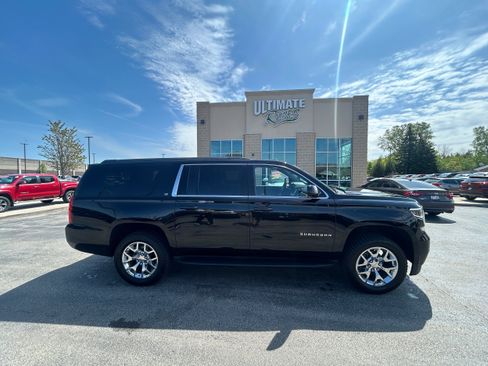 Used 2018 Chevrolet Suburban LT RWD image 1