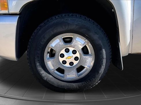 Used 2010 Chevrolet Silverado 1500 LT w/ Power Pack Plus AWD/4WD image 31