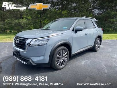 Used 2023 Nissan Pathfinder SL