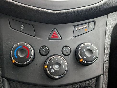 Used 2016 Chevrolet Trax LS w/ LPO, Protection Package FWD image 14