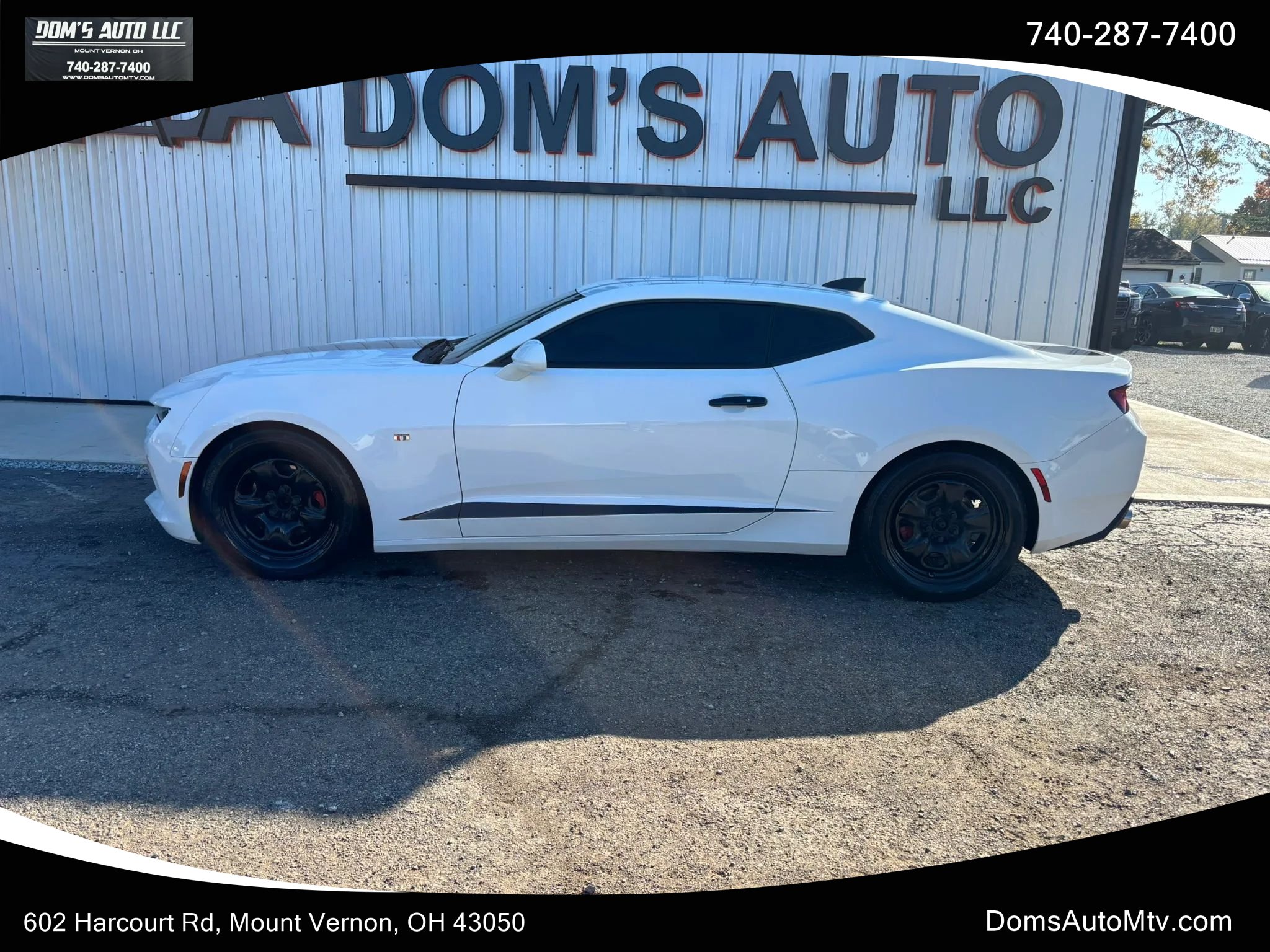 Used 2018 Chevrolet Camaro LT RWD image 1