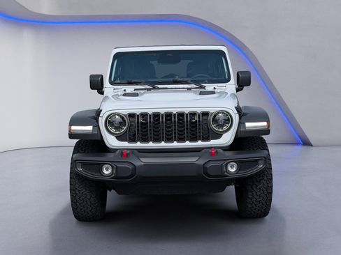 Used 2026 Jeep Wrangler Unlimited Rubicon AWD/4WD image 3