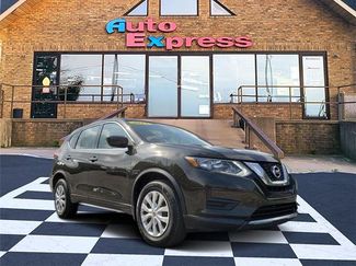 Used 2017 Nissan Rogue S AWD/4WD video 1
