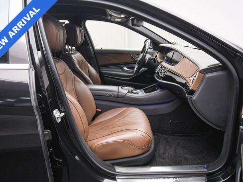 Used 2017 Mercedes-Benz Maybach S 550 4MATIC image 49