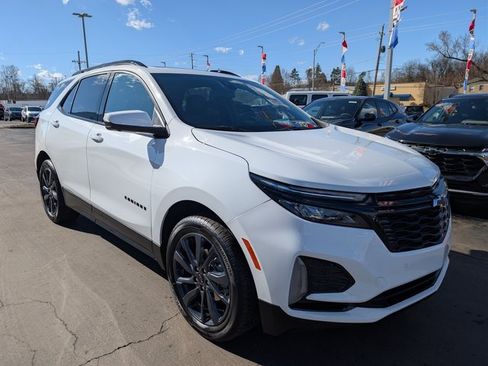 Used 2024 Chevrolet Equinox RS w/ RS Leather Package image 7