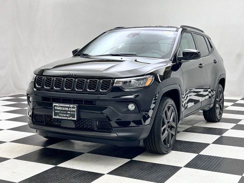 New 2026 Jeep Compass Latitude image 4