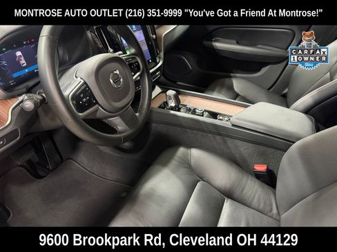 Used 2025 Volvo V60 B5 Cross Country Plus image 13