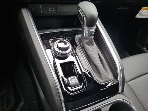 New 2026 GMC Canyon Elevation w/ Convenience Package image 15