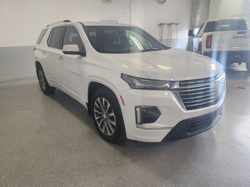 Used 2023 Chevrolet Traverse Premier w/ LPO, Floor Liner Package AWD/4WD image 12