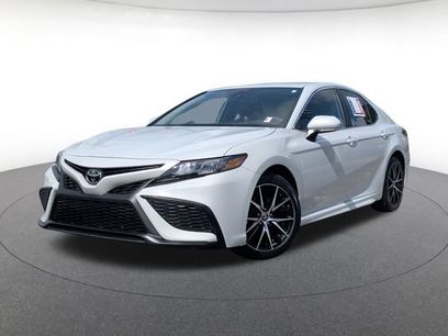 Used 2024 Toyota Camry SE w/ Convenience Package