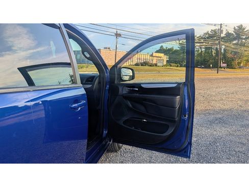 Used 2019 Dodge Grand Caravan GT image 12