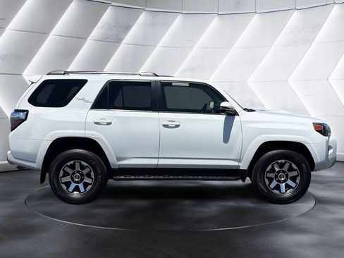 Used 2023 Toyota 4Runner TRD Off-Road Premium AWD/4WD image 6