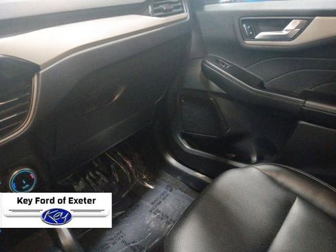 Certified 2022 Ford Escape SEL AWD/4WD image 28