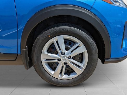 New 2025 Nissan Kicks Play S image 9