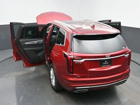 Certified 2024 Cadillac XT6 Luxury image 64