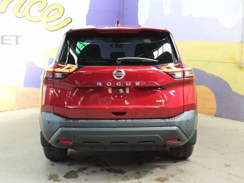 Used 2021 Nissan Rogue S image 7
