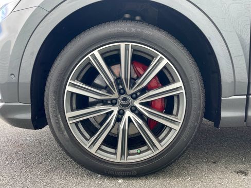 Used 2022 Audi SQ8 Premium Plus image 9