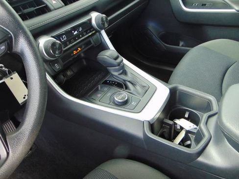 Used 2025 Toyota RAV4 LE AWD/4WD image 14