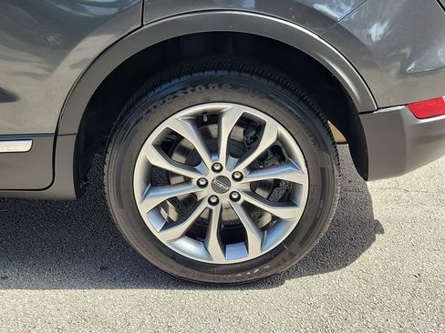 Used 2019 Lincoln MKC Select w/ Select Plus Package FWD image 5