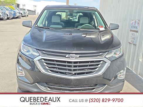 Used 2019 Chevrolet Equinox LS w/ LS Convenience Package FWD image 2