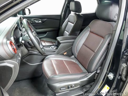 Certified 2025 Chevrolet Blazer RS image 9