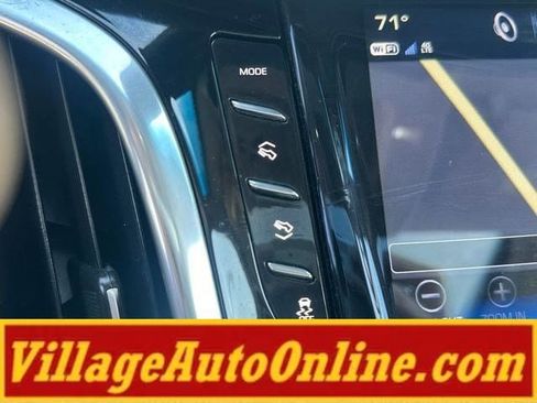 Used 2020 Cadillac Escalade ESV Premium Luxury AWD/4WD image 29