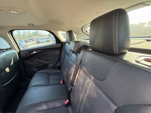 Used 2013 Ford Focus Titanium FWD image 26