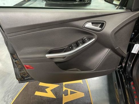Used 2013 Ford Focus ST FWD image 23
