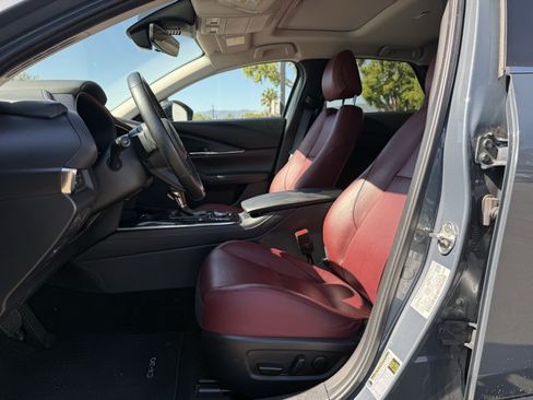Used 2024 MAZDA CX-30 AWD 2.5 S w/ Preferred Package image 6
