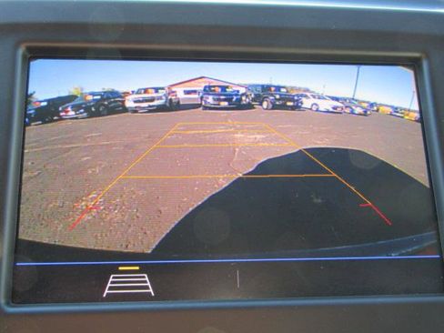 Used 2021 Chevrolet Equinox LS image 13