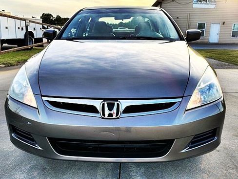 Used 2006 Honda Accord EX image 12