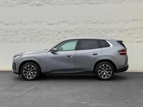 New 2026 BMW X3 xDrive30 w/ Premium Package image 2