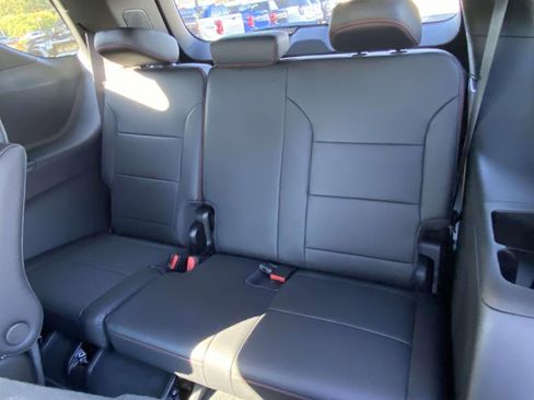 New 2026 Chevrolet Traverse RS w/ LPO, Floor Liner Package FWD image 12