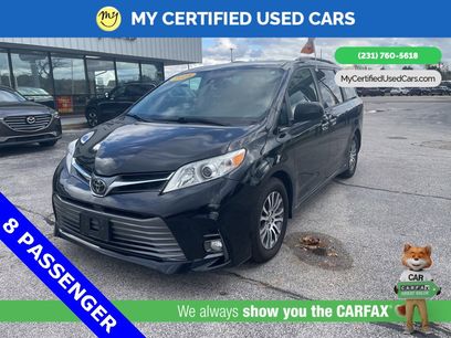 Used 2018 Toyota Sienna XLE