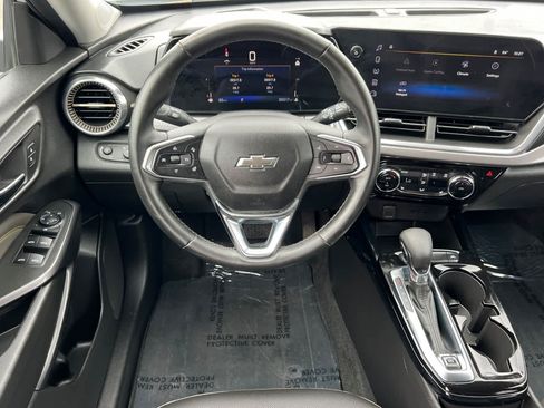 Used 2024 Chevrolet Trax ACTIV w/ Driver Confidence Package FWD image 14