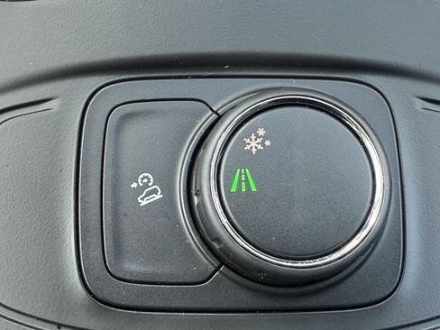 Used 2019 GMC Terrain SLE image 19